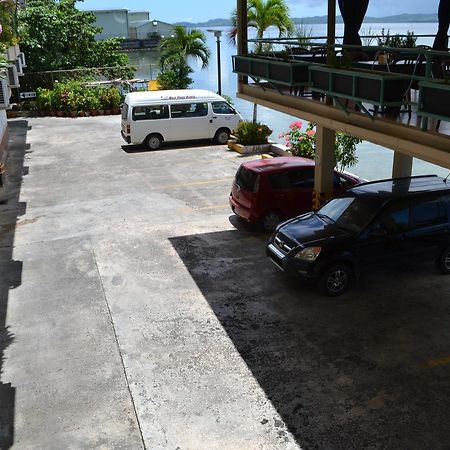 West Plaza By The Sea Hotel Корор Екстериор снимка