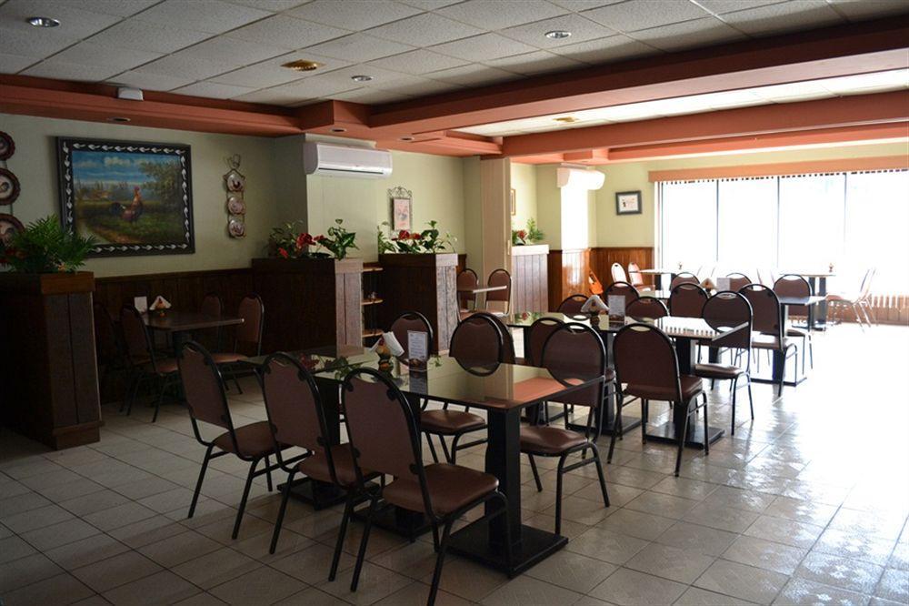 West Plaza By The Sea Hotel Корор Екстериор снимка