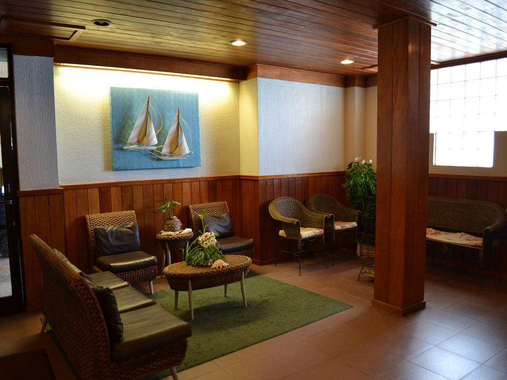 West Plaza By The Sea Hotel Корор Екстериор снимка