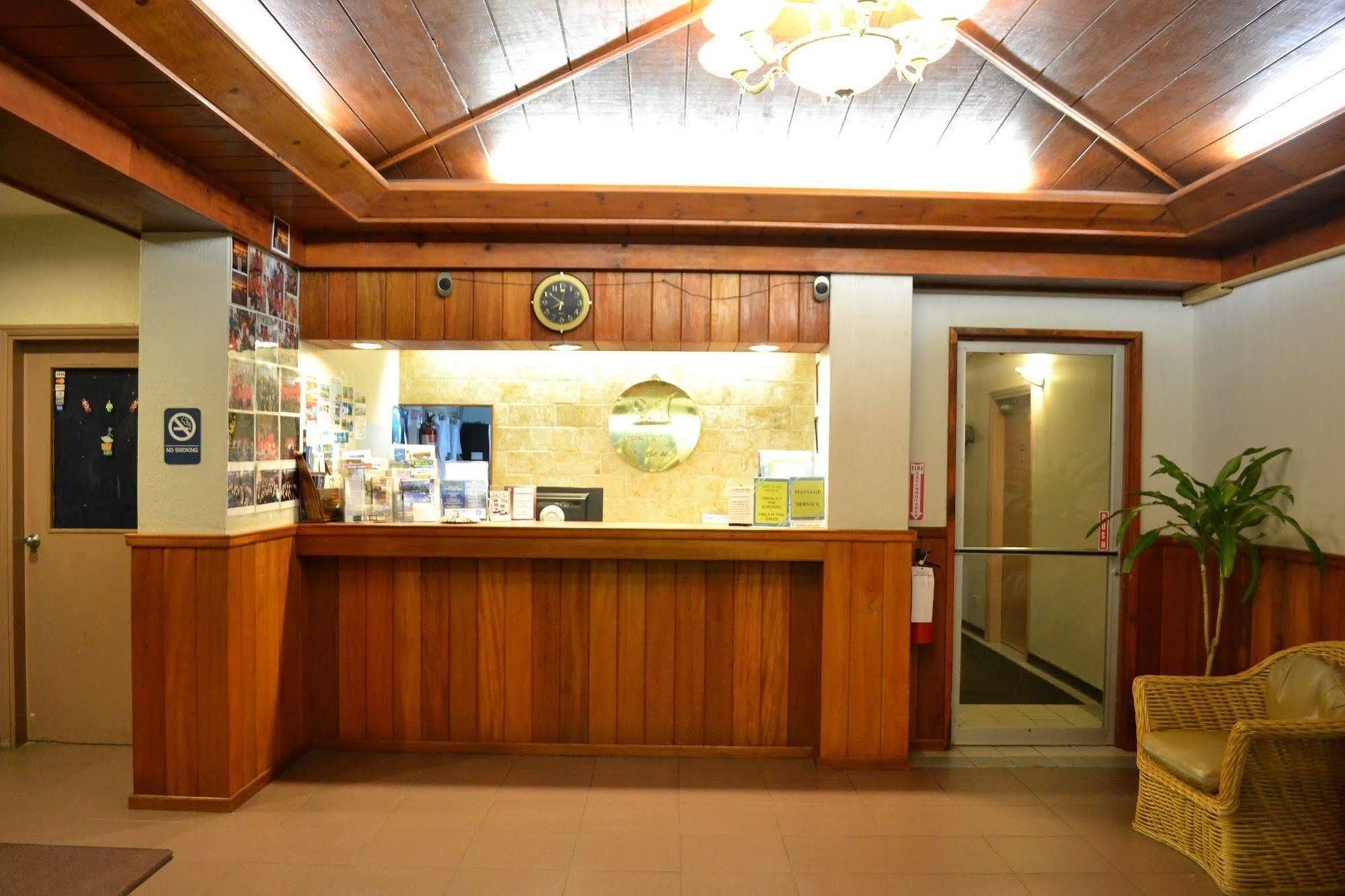 West Plaza By The Sea Hotel Корор Екстериор снимка