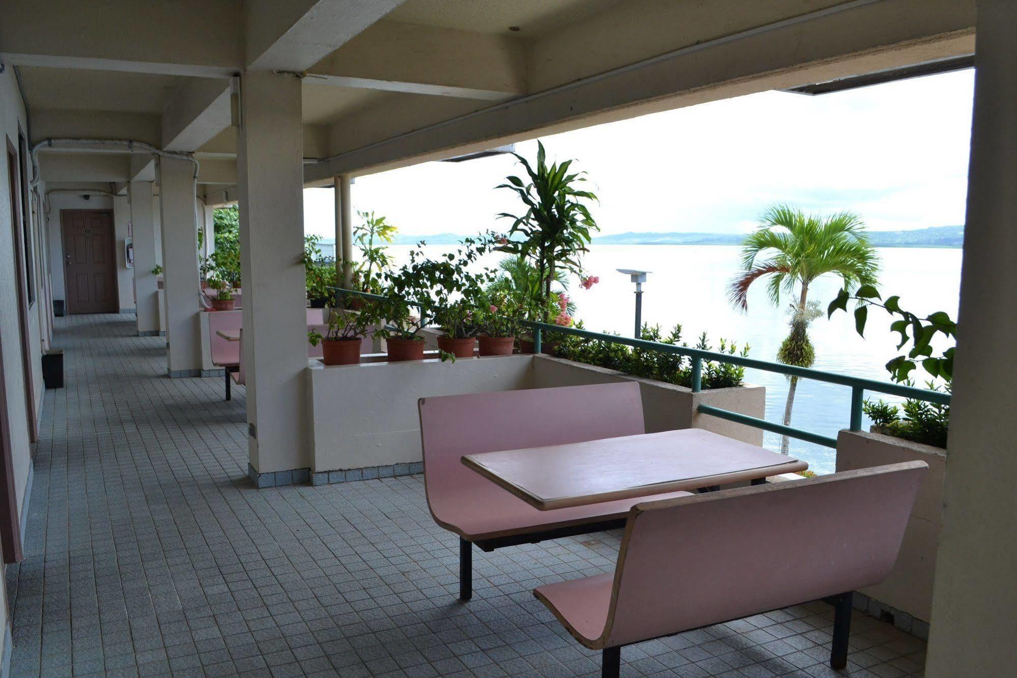 West Plaza By The Sea Hotel Корор Екстериор снимка